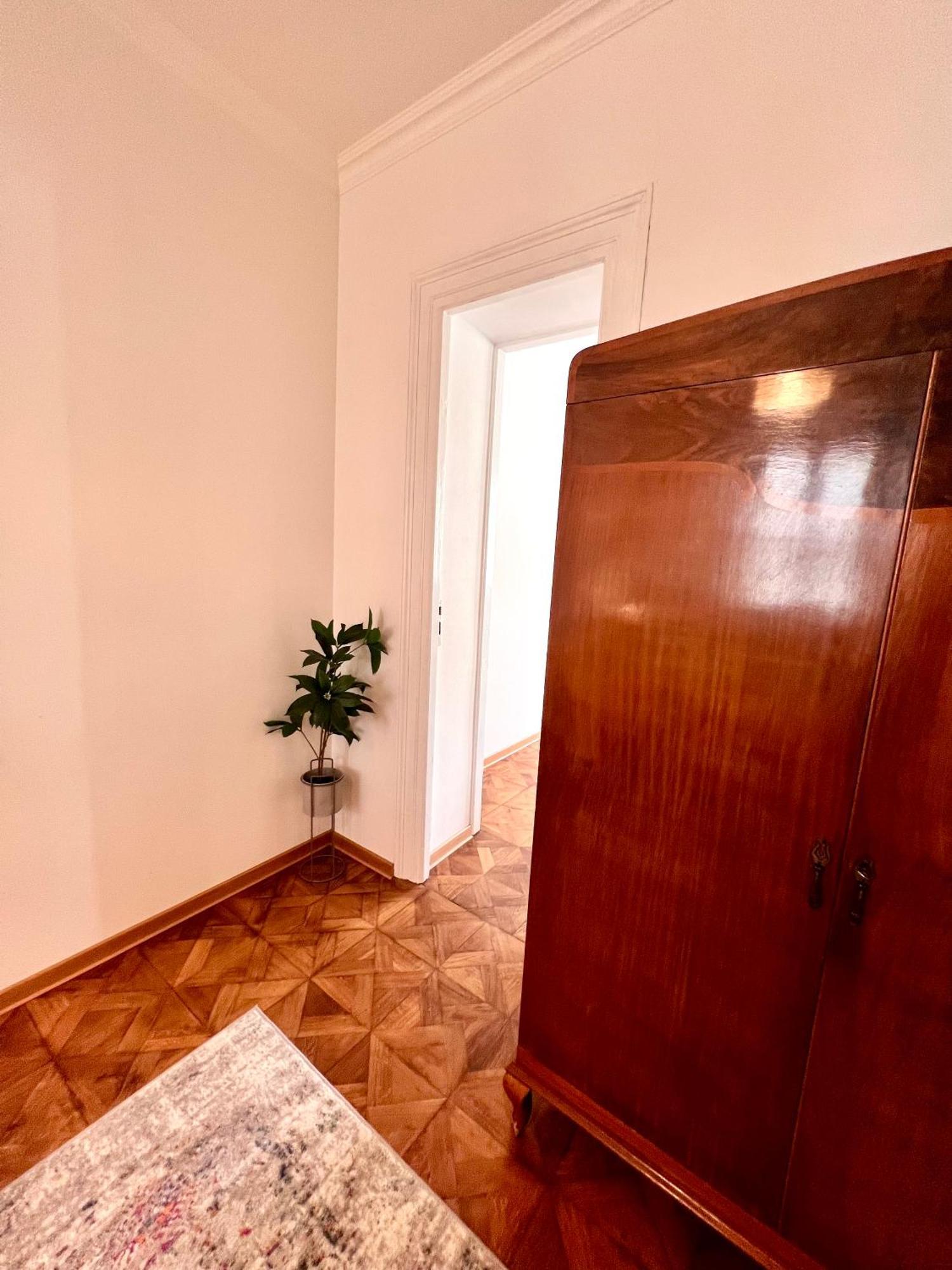 Suite Mitteleuropa Private Parking ตรีเอสเต ภายนอก รูปภาพ